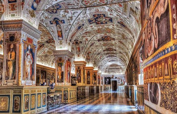 Place Saint-Pierre Vatican Rome, accessible PMR en fauteuil roulant